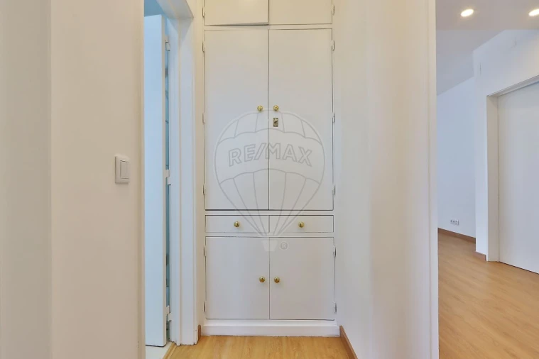 Apartamento T2 para Arrendamento em Ajuda Foto 19