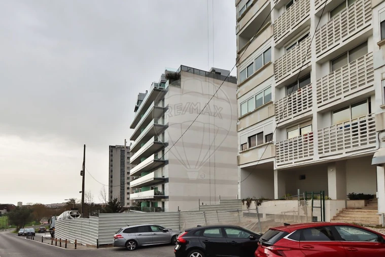 Apartamento T2 para Arrendamento em Ajuda Foto 21