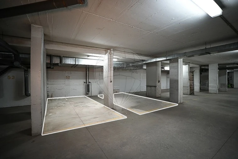 Apartamento T1 para Venda em Ajuda Foto 7