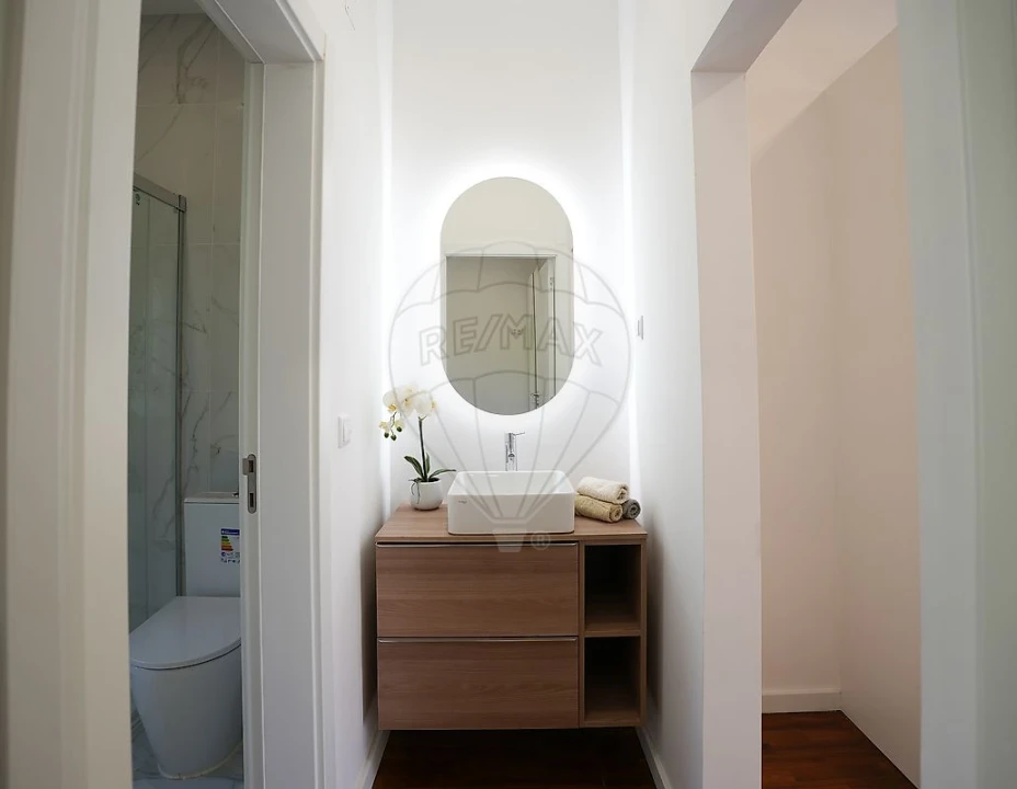 Apartamento T1 para Venda em Ajuda Foto 4