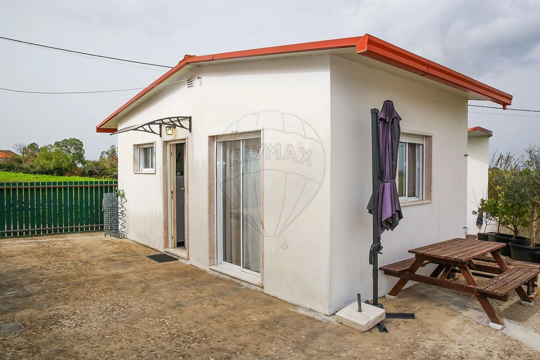 Moradia T5 para Venda em Santo Quintino Foto 32