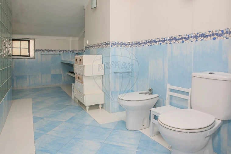 Moradia T5 para Venda em Santo Quintino Foto 18