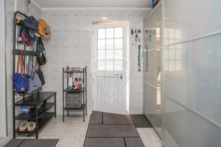 Moradia T5 para Venda em Santo Quintino Foto 28