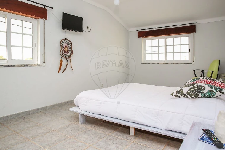 Moradia T5 para Venda em Santo Quintino Foto 17