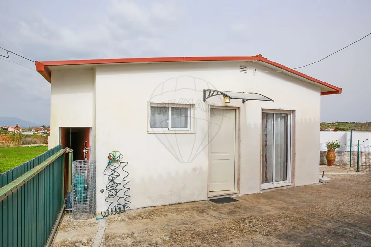 Moradia T5 para Venda em Santo Quintino Foto 31