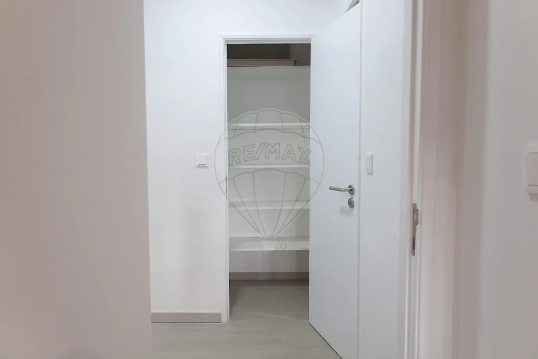 Apartamento T1 para Arrendamento em Oeiras e São Julião da Barra, Paço de Arcos e Caxias Foto 30