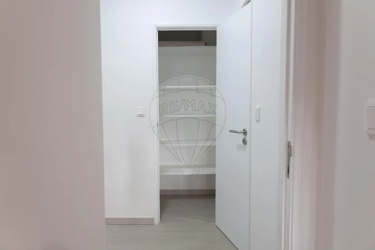 Apartamento T1 para Arrendamento em Oeiras e São Julião da Barra, Paço de Arcos e Caxias Foto 30