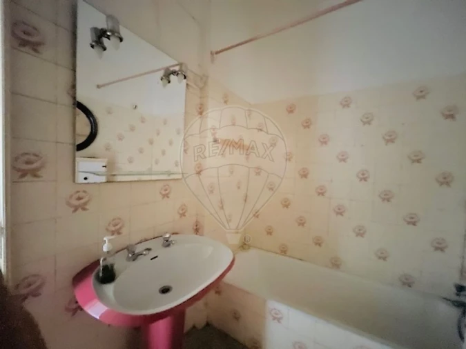 Apartamento T3 para Arrendamento em Póvoa de Santo Adrião e Olival Basto Foto 2