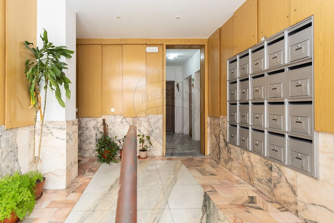 Apartamento T3 para Venda em Loures Foto 24