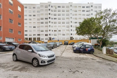 Apartamento T3 para Venda em Loures