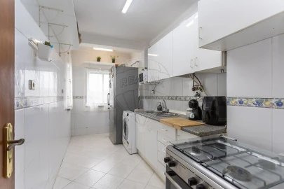 Apartamento T3 para Venda em Loures
