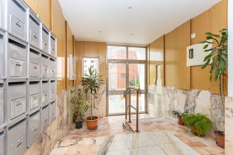 Apartamento T3 para Venda em Loures Foto 25