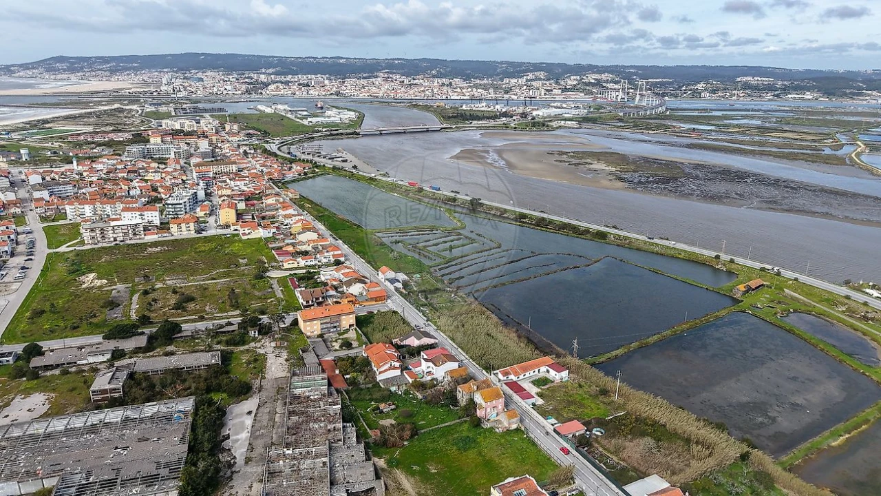 Terreno para Venda em São Pedro Foto 2