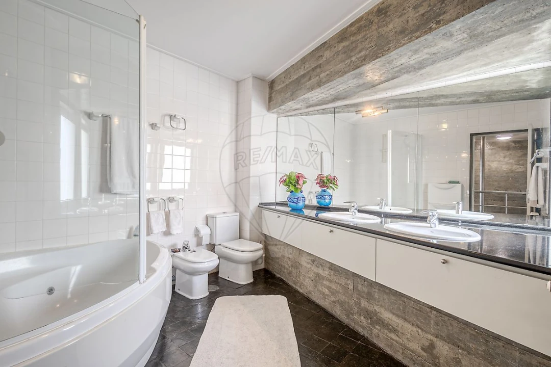 Moradia T5 para Venda em Mafamude e Vilar do Paraíso Foto 16