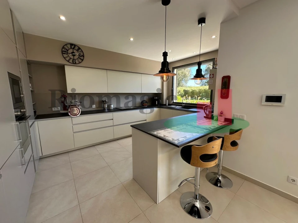 Moradia T3 para Venda em Carvalhal Foto 9