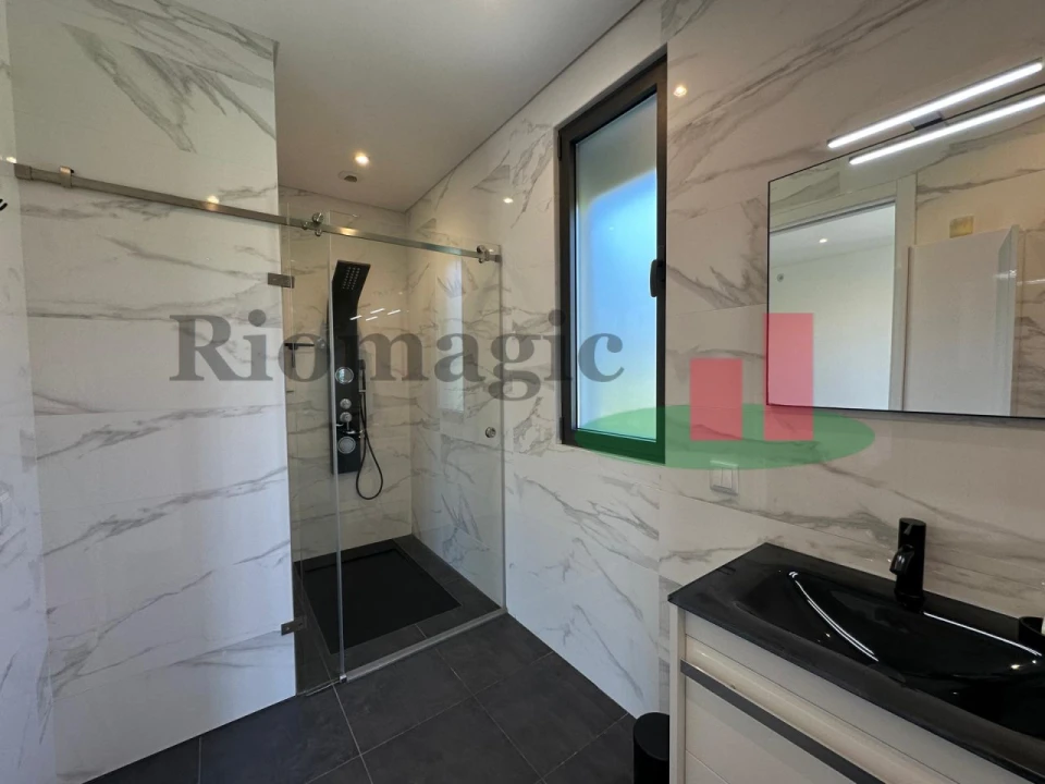 Moradia T3 para Venda em Carvalhal Foto 26