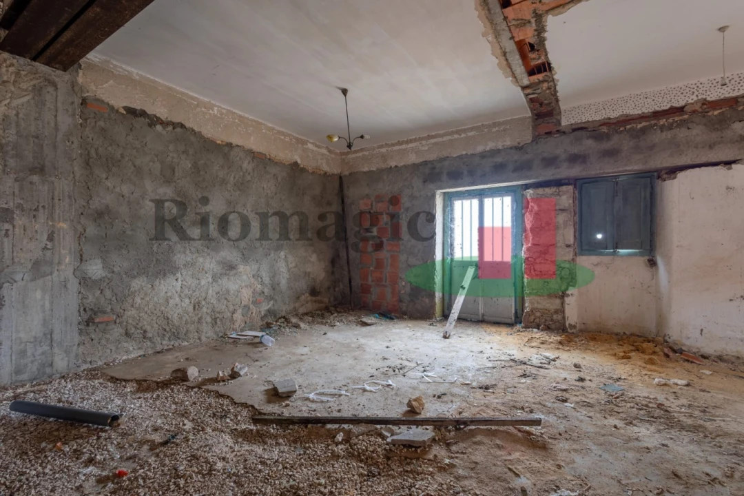 Moradia T3 para Venda em Marvila, Ribeira Santarém, São Salvador, São Nicolau Foto 3