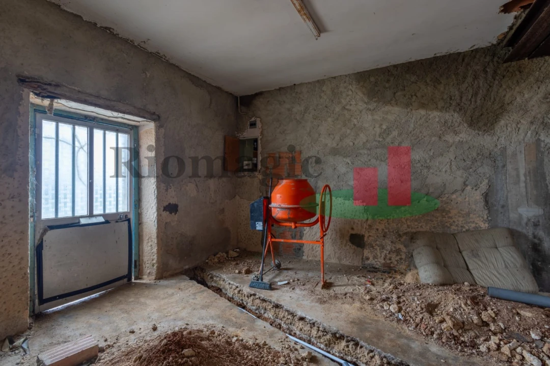 Moradia T3 para Venda em Marvila, Ribeira Santarém, São Salvador, São Nicolau Foto 6