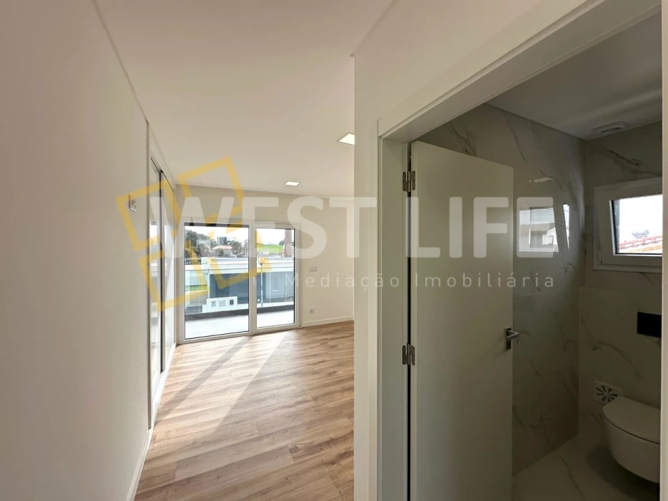 Moradia T4 para Venda em Santa Barbara Foto 11