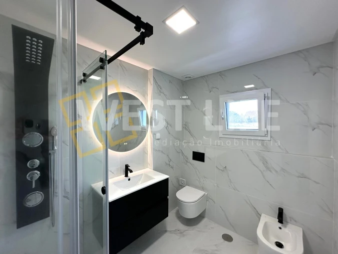 Moradia T4 para Venda em Santa Barbara Foto 13