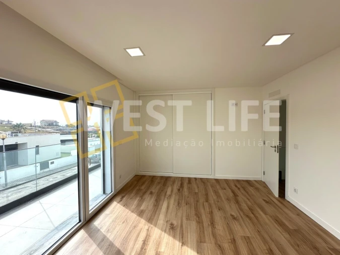 Moradia T4 para Venda em Santa Barbara Foto 14