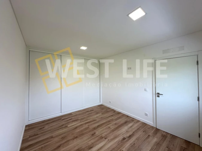 Moradia T4 para Venda em Santa Barbara Foto 17