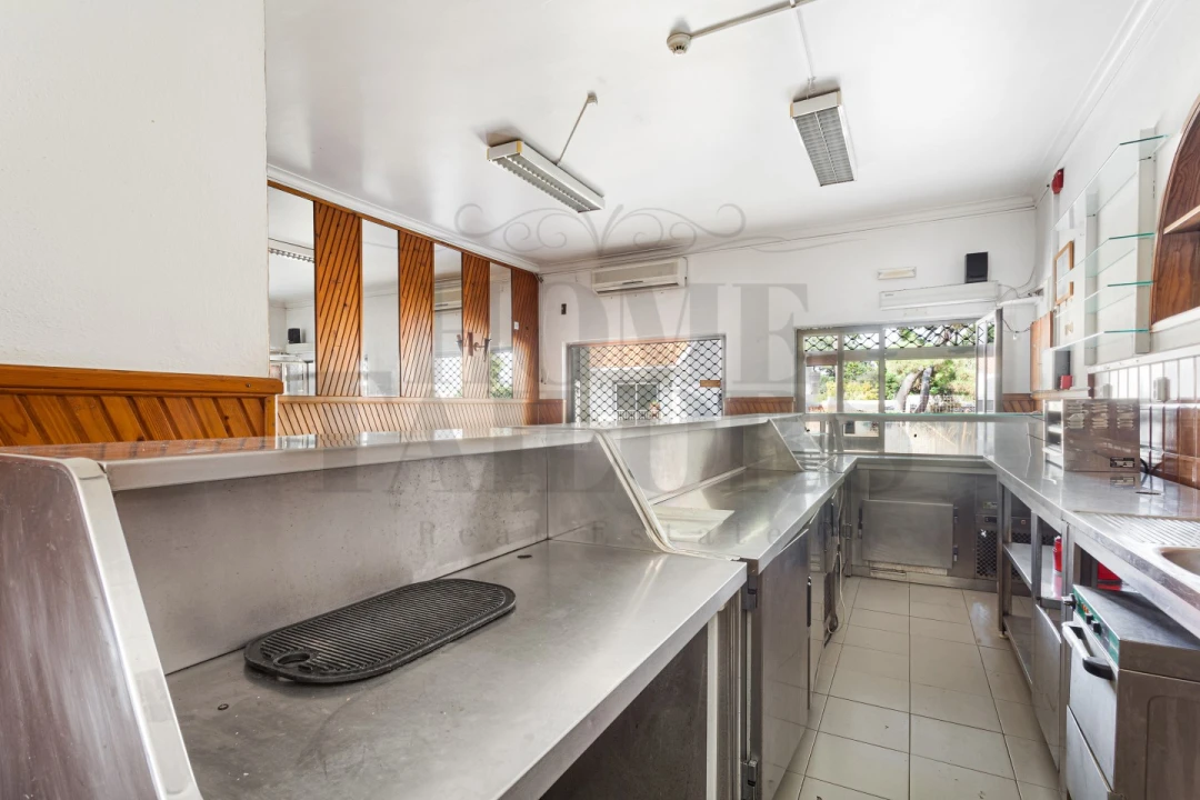 Loja para Venda em Charneca de Caparica e Sobreda Foto 7