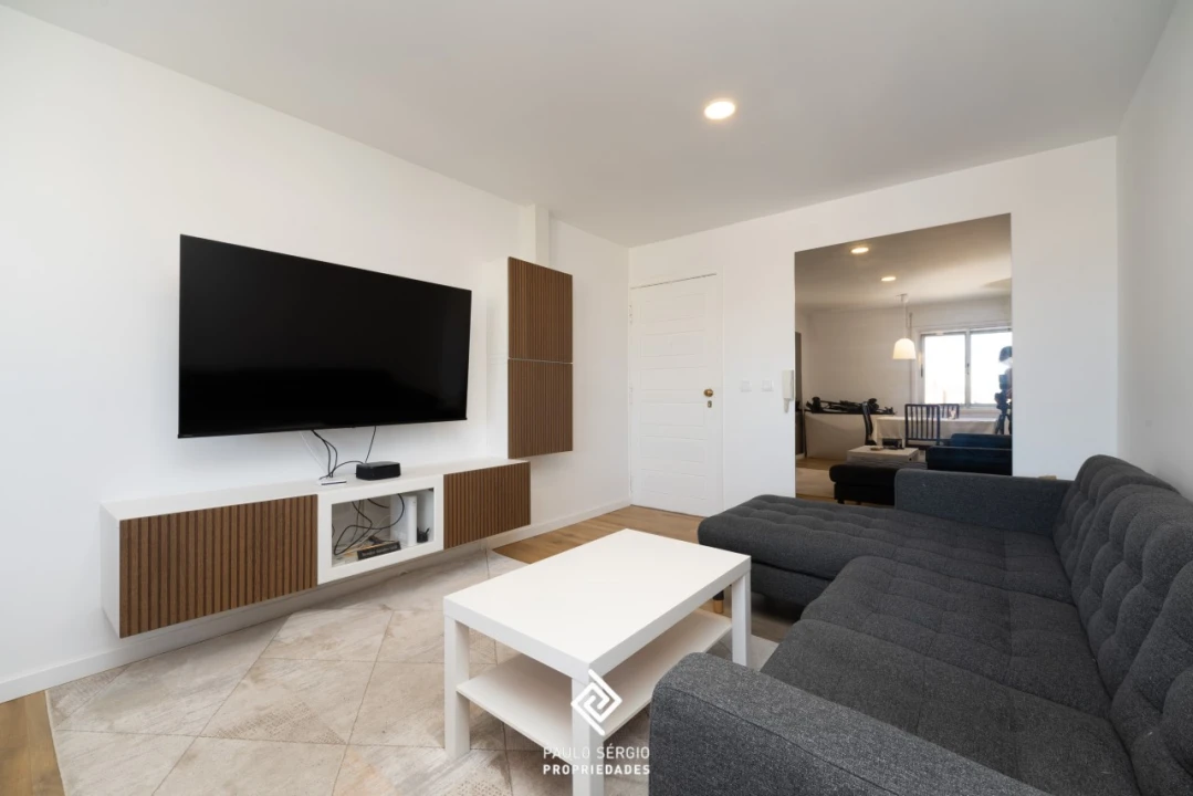 Apartamento T3 para Arrendamento em Santa Marinha e São Pedro da Afurada Foto 1