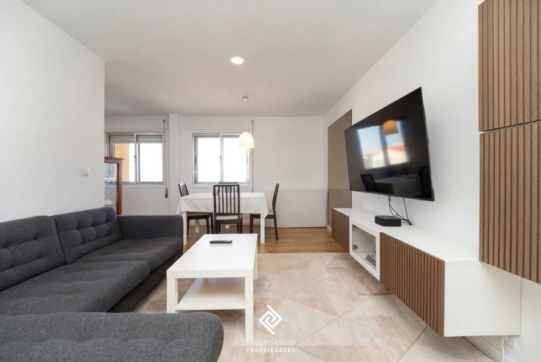 Apartamento T3 para Arrendamento em Santa Marinha e São Pedro da Afurada Foto 2