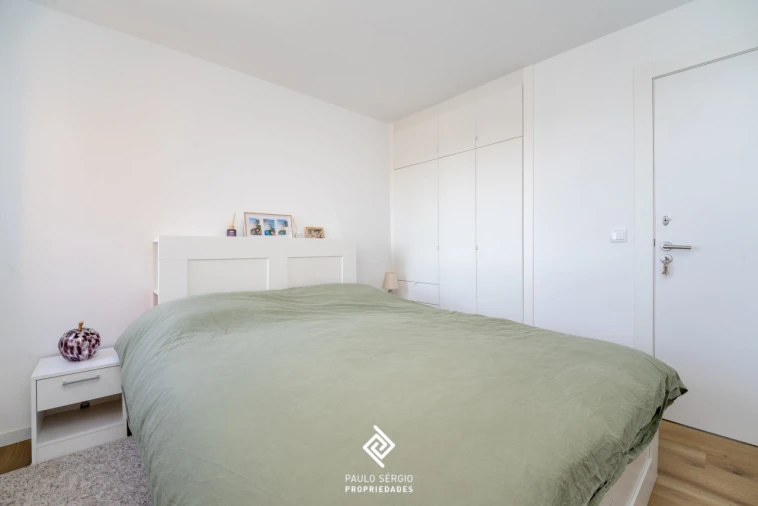 Apartamento T3 para Arrendamento em Santa Marinha e São Pedro da Afurada Foto 9