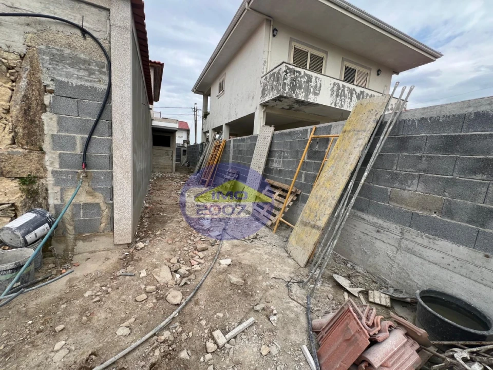 Moradia T3 para Venda em Lobão, Gião, Louredo e Guisande Foto 47