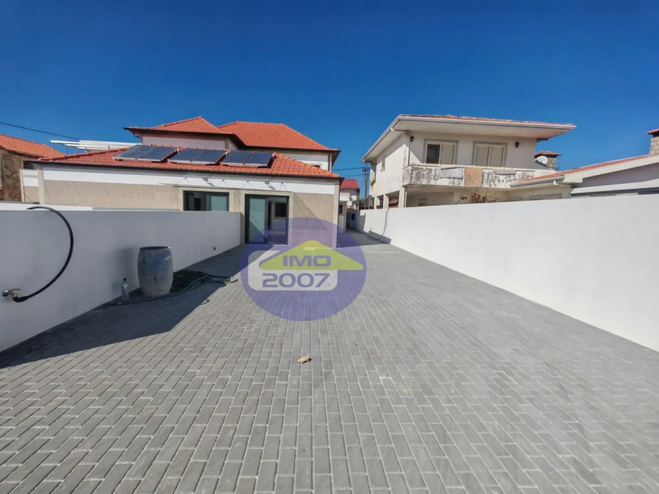 Moradia T3 para Venda em Lobão, Gião, Louredo e Guisande Foto 1