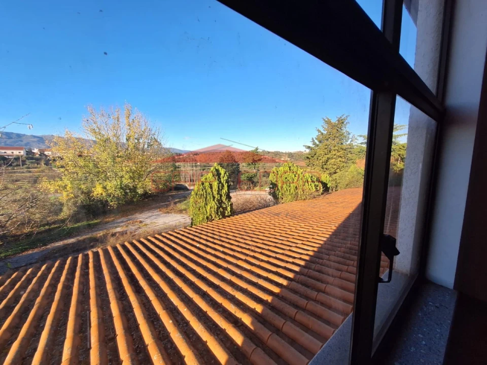 Moradia T4 para Venda em Ferro Foto 29