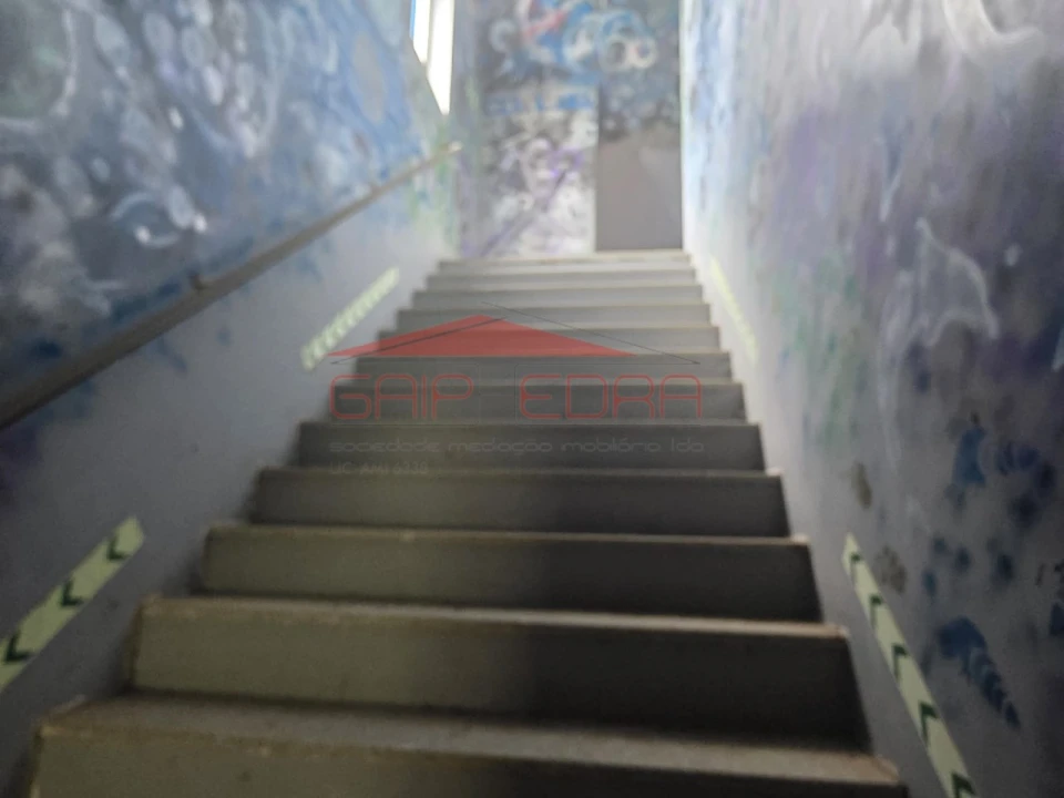 Moradia T4 para Venda em Ferro Foto 16