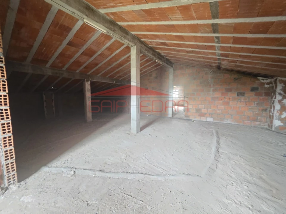 Moradia T4 para Venda em Ferro Foto 30