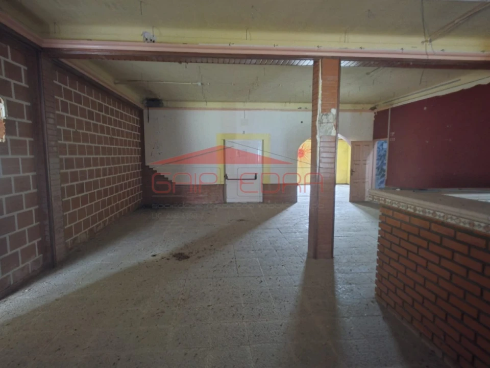 Moradia T4 para Venda em Ferro Foto 10