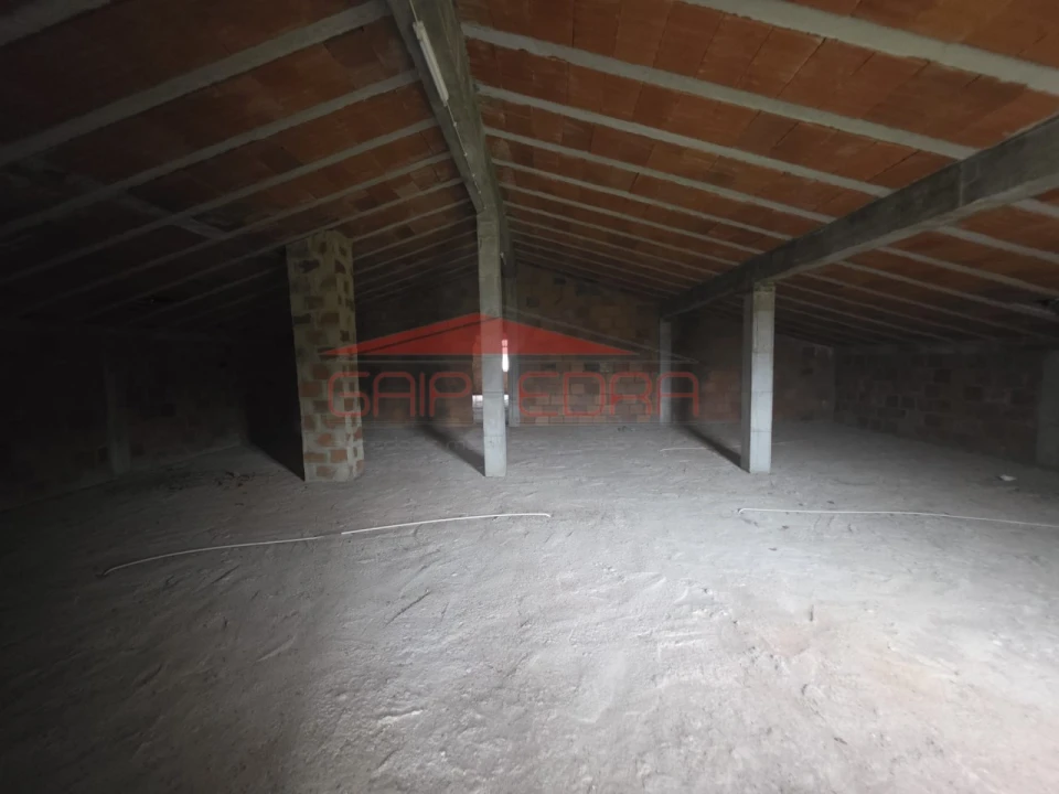 Moradia T4 para Venda em Ferro Foto 34