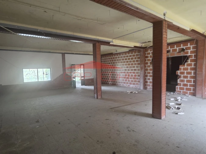 Moradia T4 para Venda em Ferro Foto 8