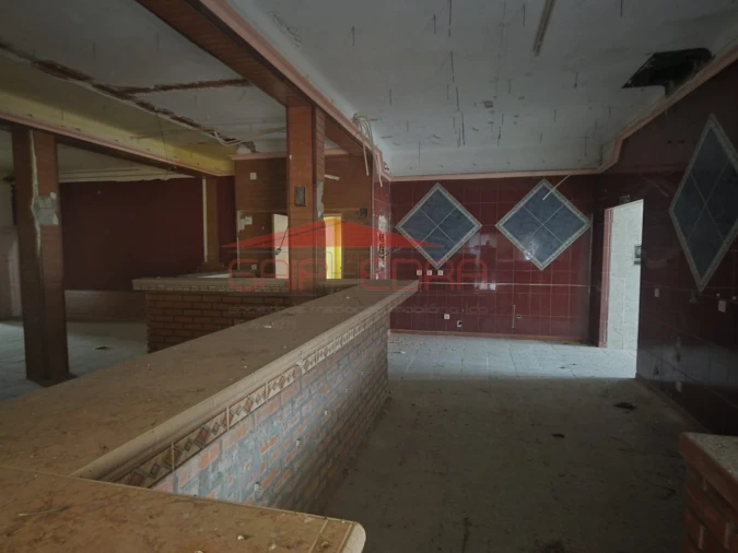 Moradia T4 para Venda em Ferro Foto 9