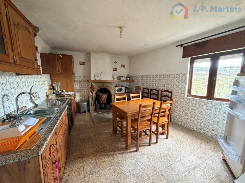 Moradia T1 para Venda em Vascoveiro Foto 13