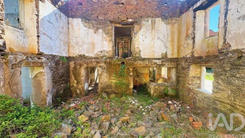 Moradia para Venda em Castanheira de Pêra e Coentral