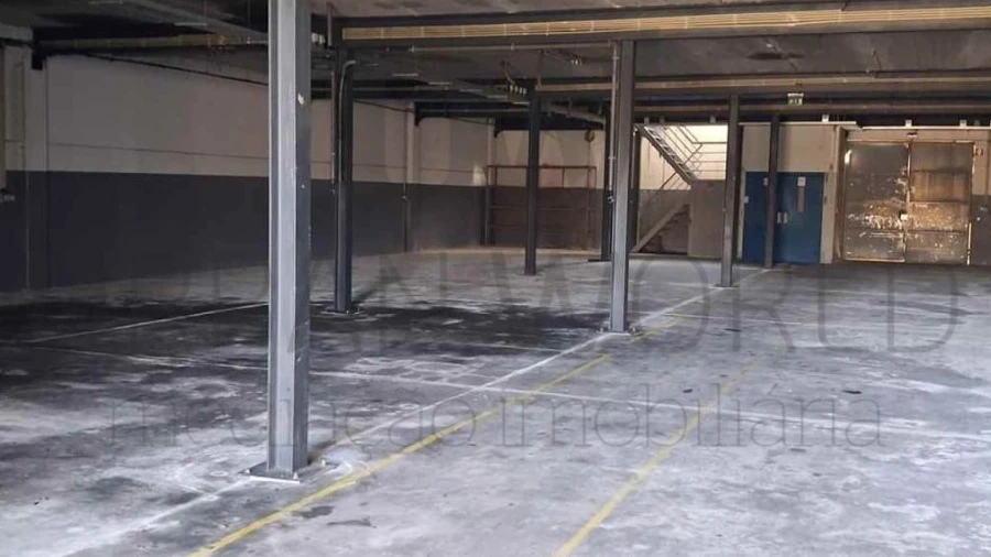 Armazém para Venda em Touguinha e Touguinhó