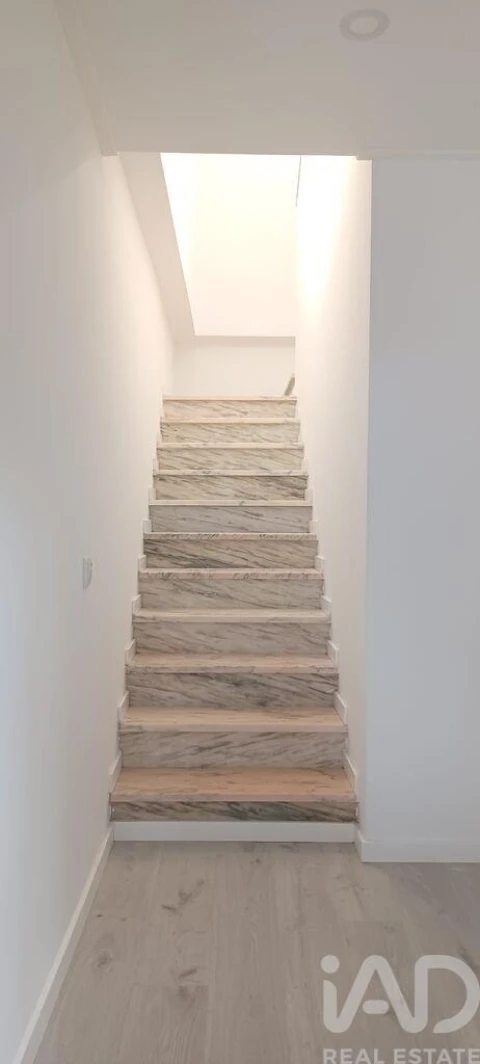 Apartamento T3 para Arrendamento em Alhos Vedros