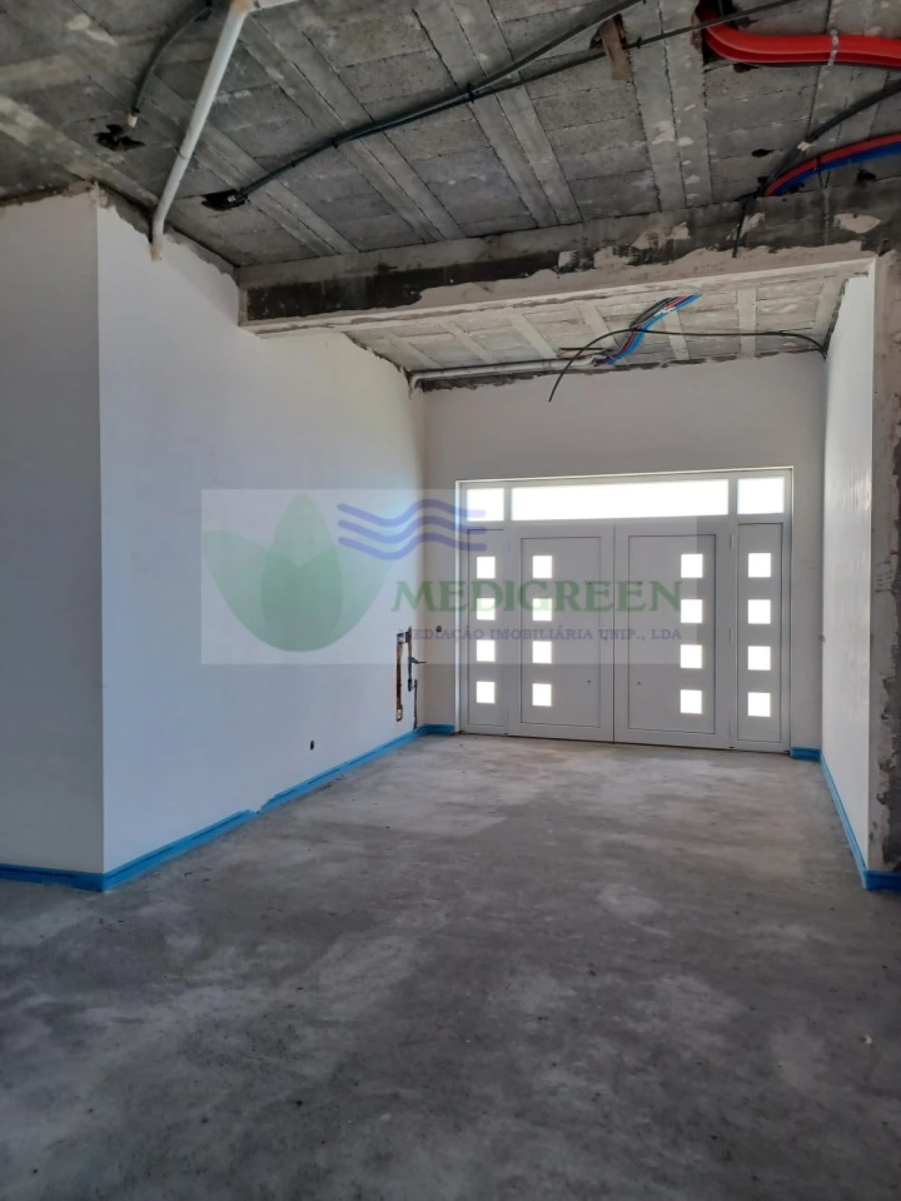 Moradia T3 para Venda em Couto de Esteves Foto 6