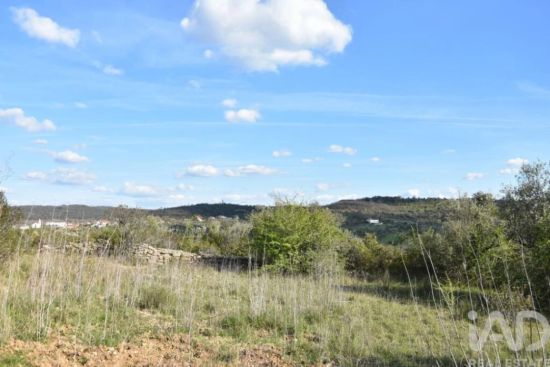 Terreno para Venda em Chãos Foto 6