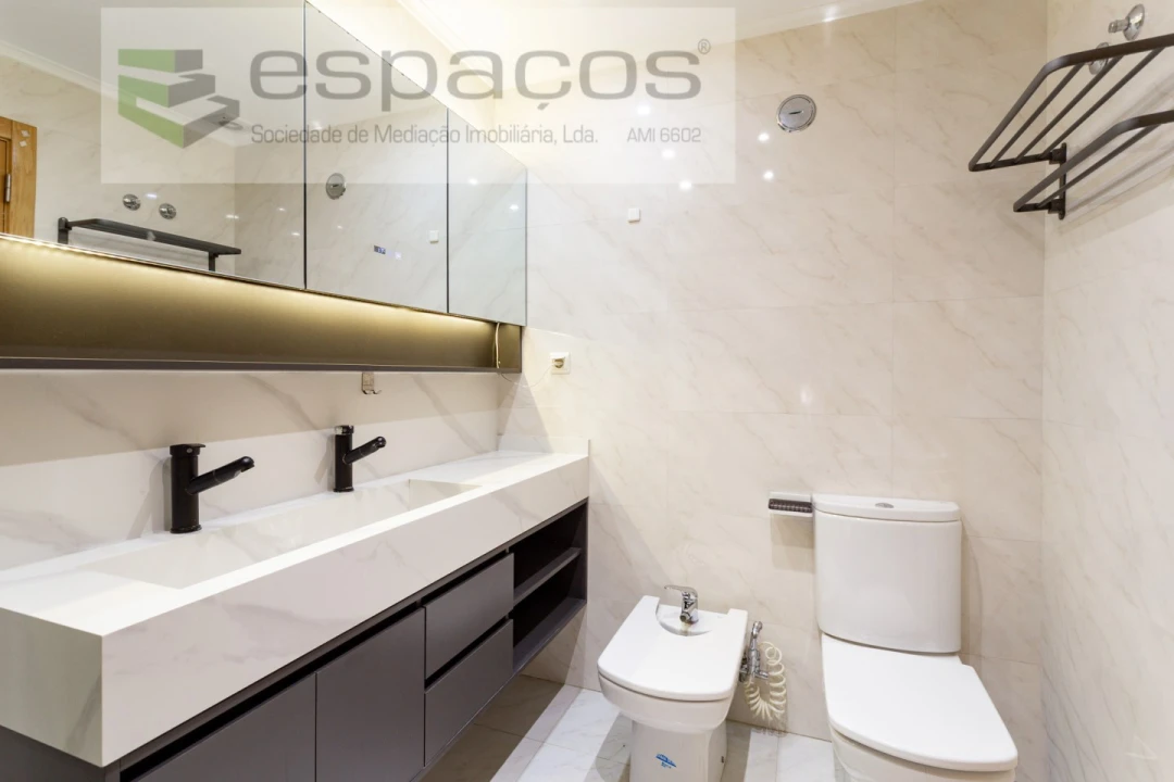 Apartamento T3 para Venda em Olivais Foto 39