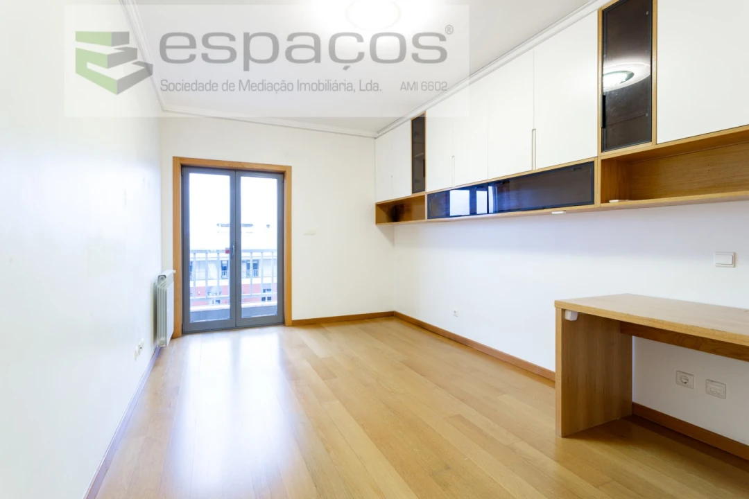 Apartamento T3 para Venda em Olivais Foto 35