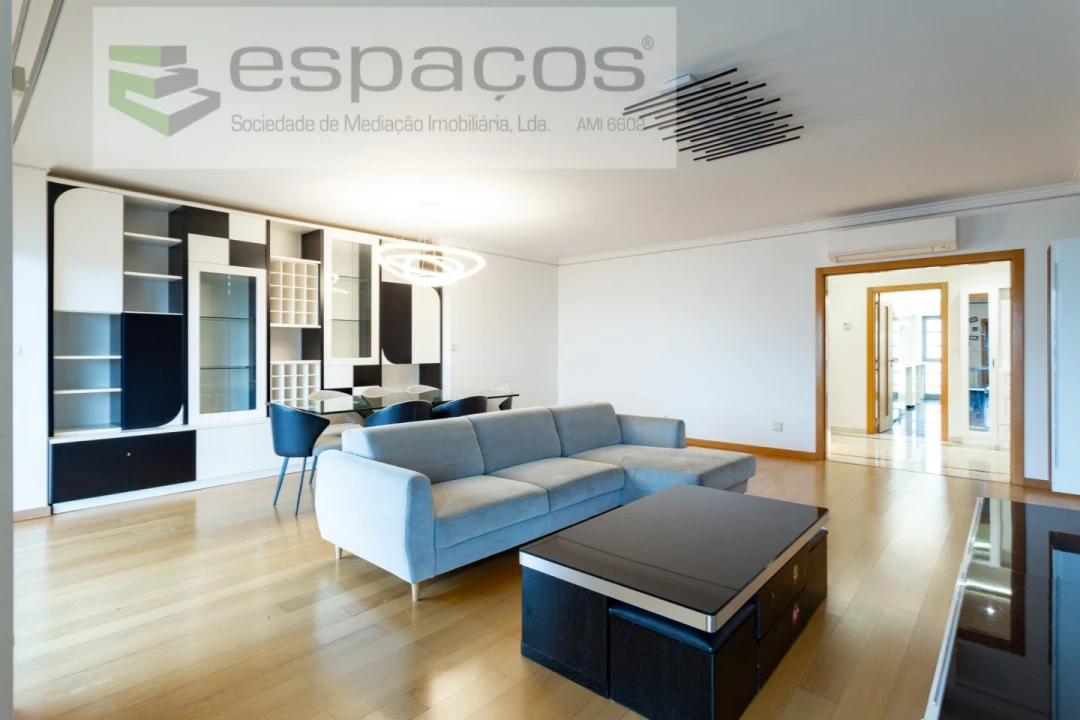 Apartamento T3 para Venda em Olivais Foto 15