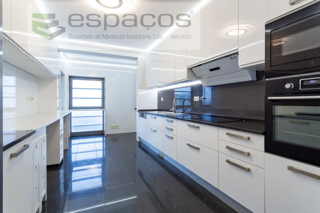 Apartamento T3 para Venda em Olivais Foto 4