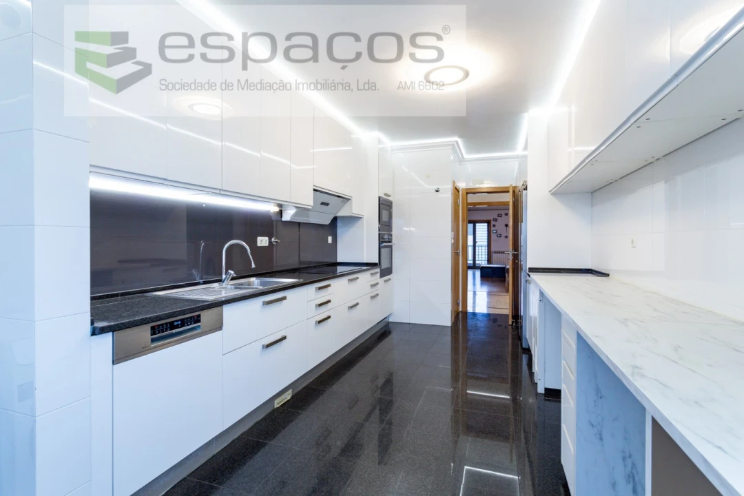 Apartamento T3 para Venda em Olivais Foto 5